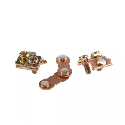 Soketlar uchun Perchinlar bilan bog'laning